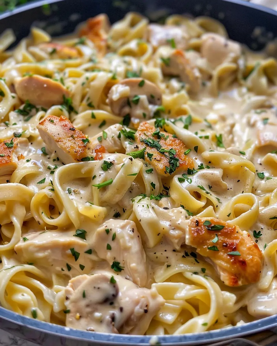 Creamy Chicken and Noodles: An Easy Comfort Food Delight